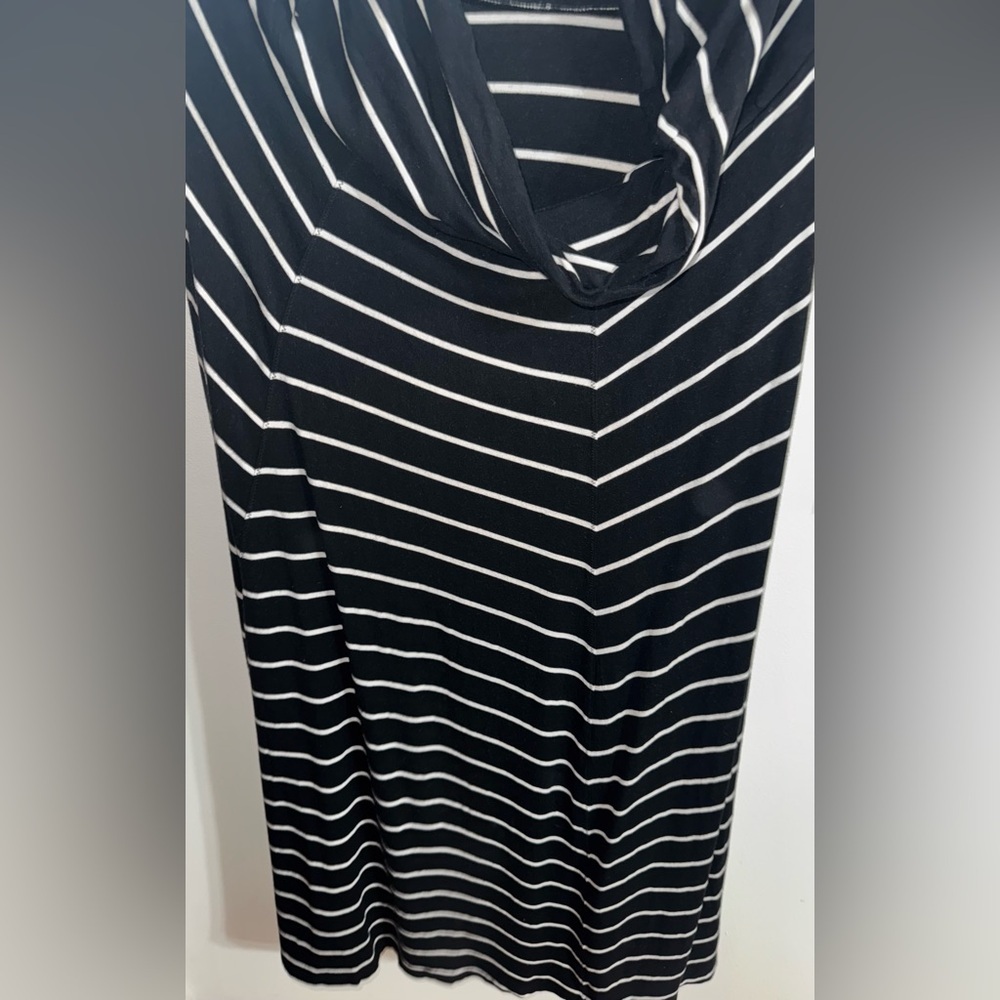 GAP Black and White Striped Maxie skirt
